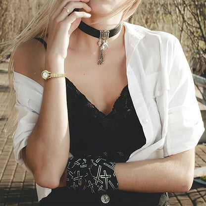 Stylish women's watch - Fashionable mini watch with stainless steel strap