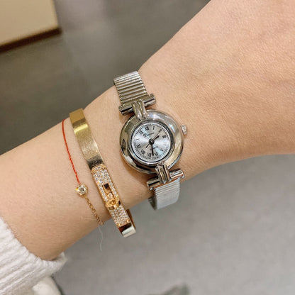 Luxury retro women's watch with stainless steel strap