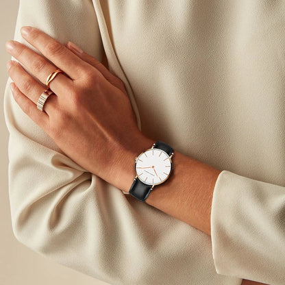 Diamira | Timeless minimalist round watch with leather strap