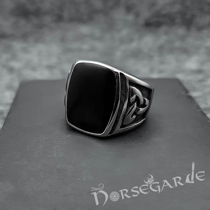 Black Celtic Knot Ring - Stainless Steel