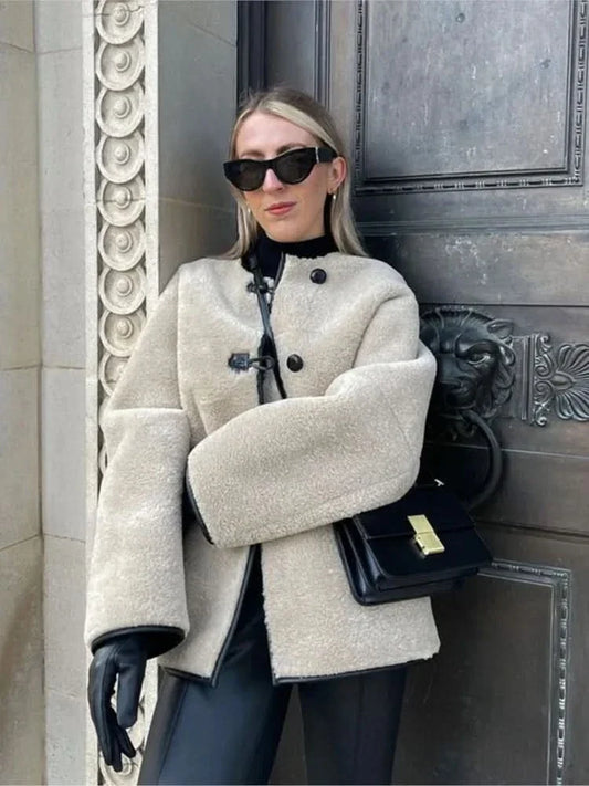 Abrigo de invierno chic, acogedor y elegante para mujer