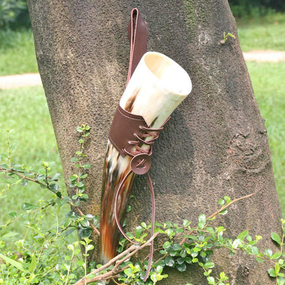 Drinking Horn with Accessories