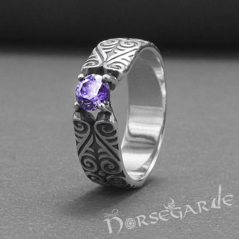 Handcrafted Floral Pattern Band with Gem - Sterling Silver