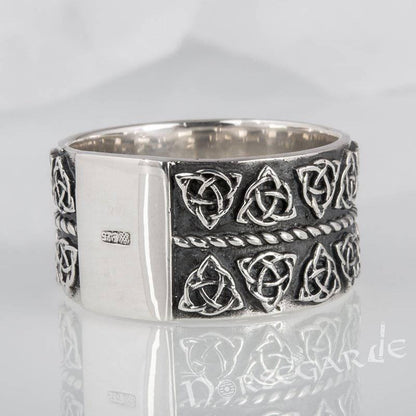 Handcrafted Luck Knots Band - Sterling Silver