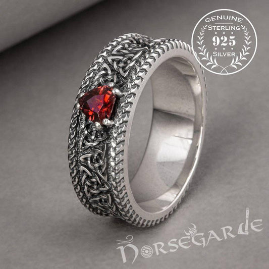 Handcrafted Luck Knots Band with Gem - Sterling Silver, Green Gem Variant