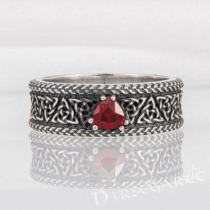 Handcrafted Luck Knots Band with Gem - Sterling Silver