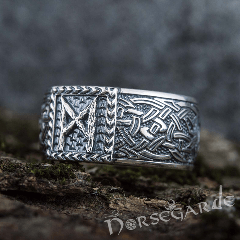 Handcrafted Mannaz Rune Borre Ornament Band - Sterling Silver