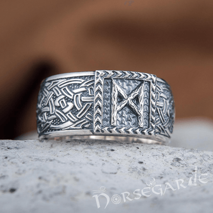 Handcrafted Mannaz Rune Borre Ornament Band - Sterling Silver