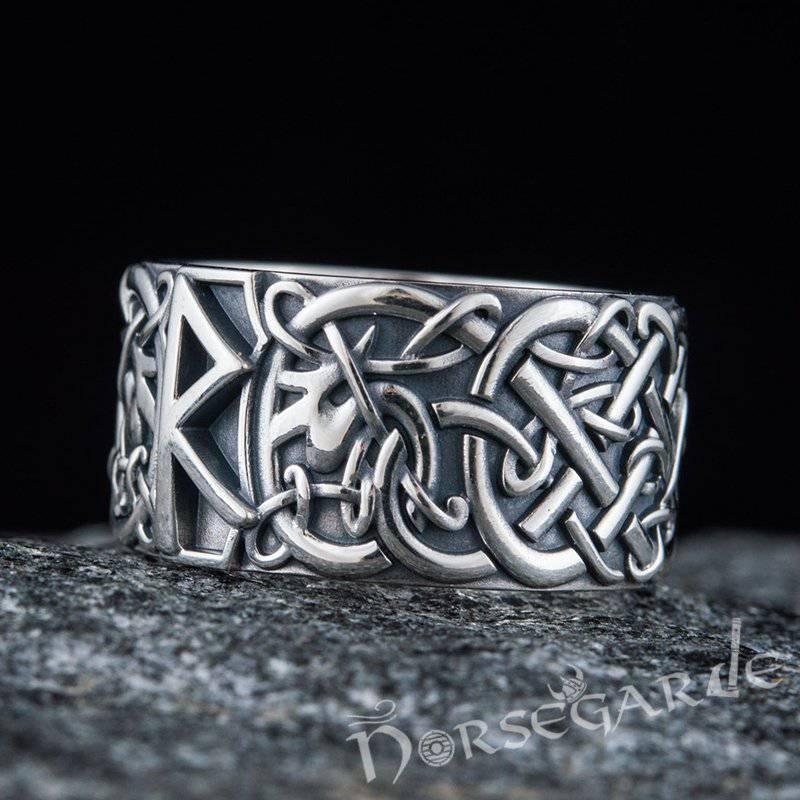 Handcrafted Raido Rune Urnes Ornament Band - Sterling Silver