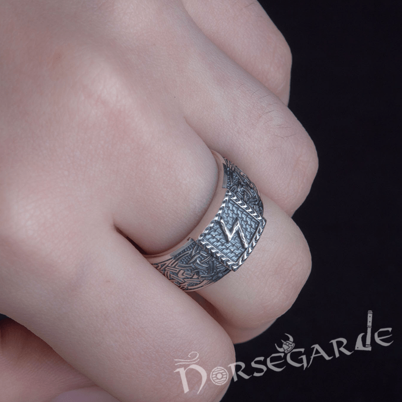 Handcrafted Sowilo Rune Borre Ornament Band - Sterling Silver