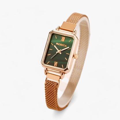 Précise | Fashionable square watch with magnetic strap